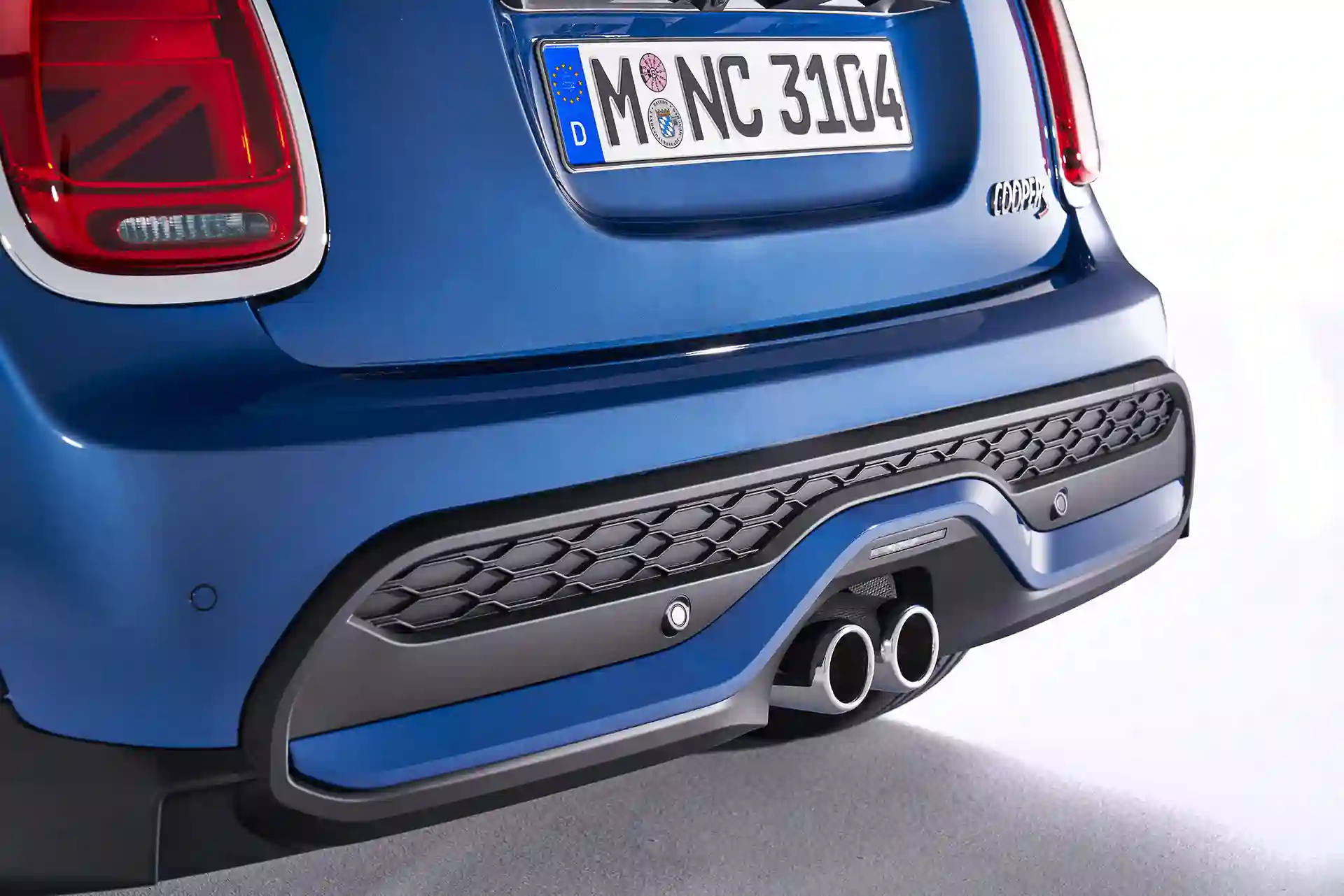 Оригинальный каждый раз : MINI 3 двери и MINI 5 дверей