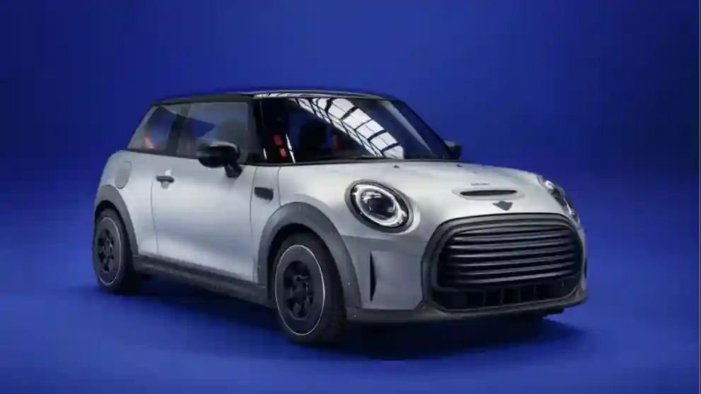 MINI STRIP – уникальная коллаборация MINI и Paul Smith.